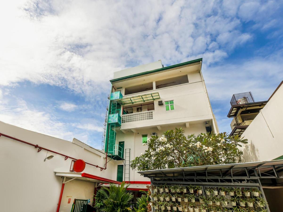 โอโย 842 ซิตี้ สไมล์ อพาร์เทลล์  Hotel San Juan  ภายนอก รูปภาพ
